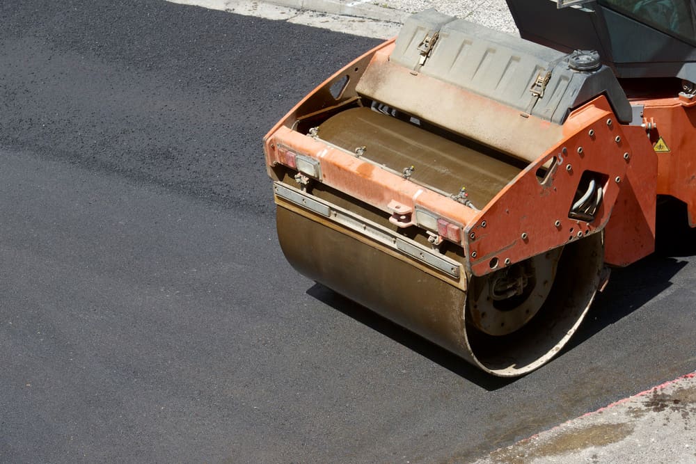 6 Benefits Of Commercial Asphalt Paving For Business
